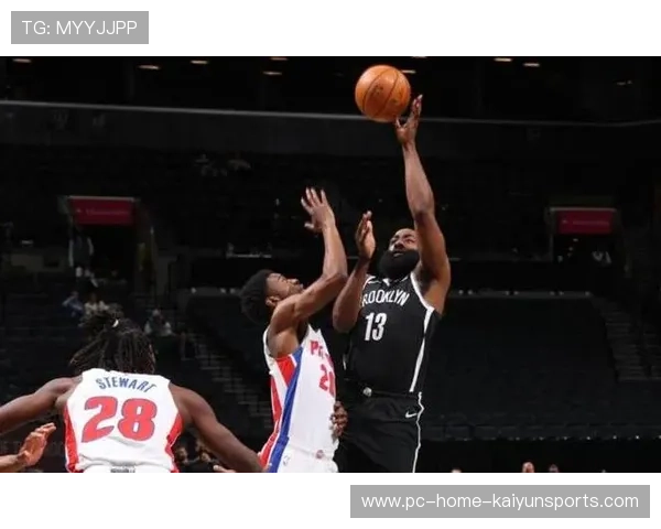 国王战术演示：板凳协防更能顶住关键回合