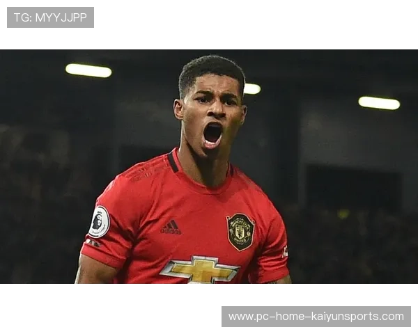 拉什福德快速插上传中形成致命一击